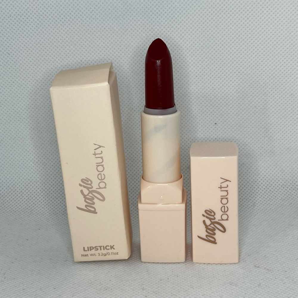 Basic Beauty Lipstick FALL4U